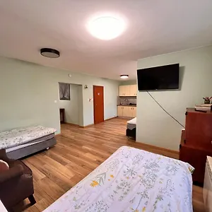Albatros 48m With Bathroom Apartament